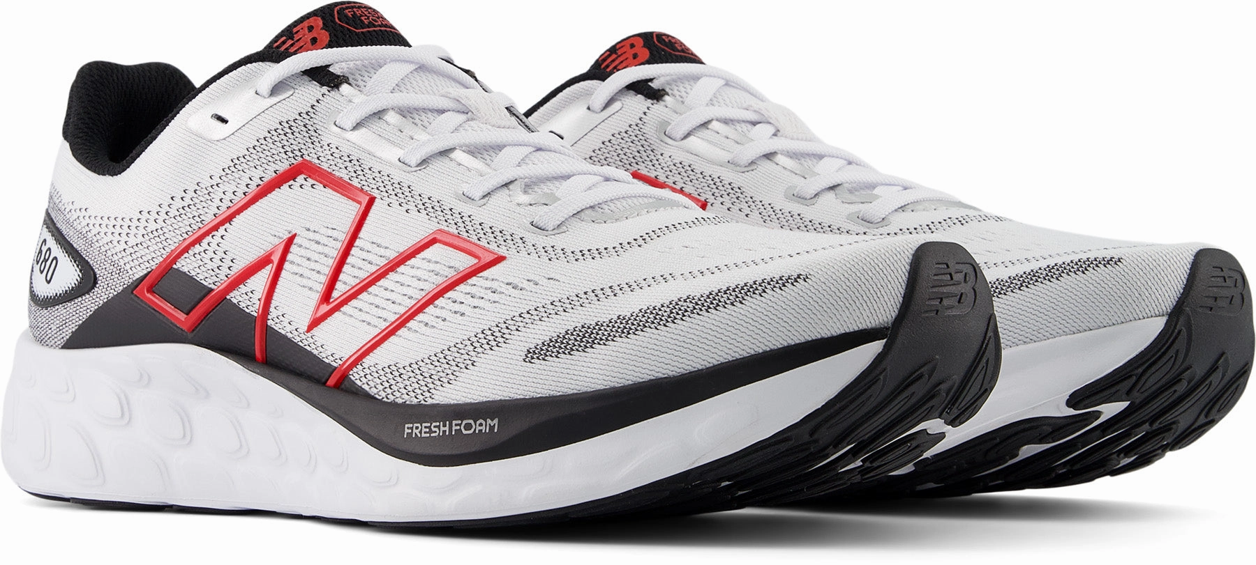 680 V8 Men's Running Shoes (Width 2E)
