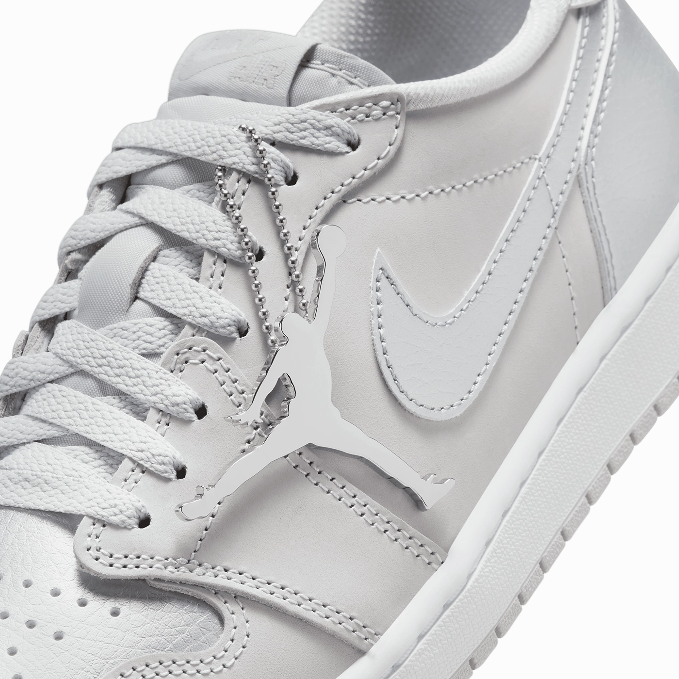 Air Jordan 1 Retro Low OG 'Silver'