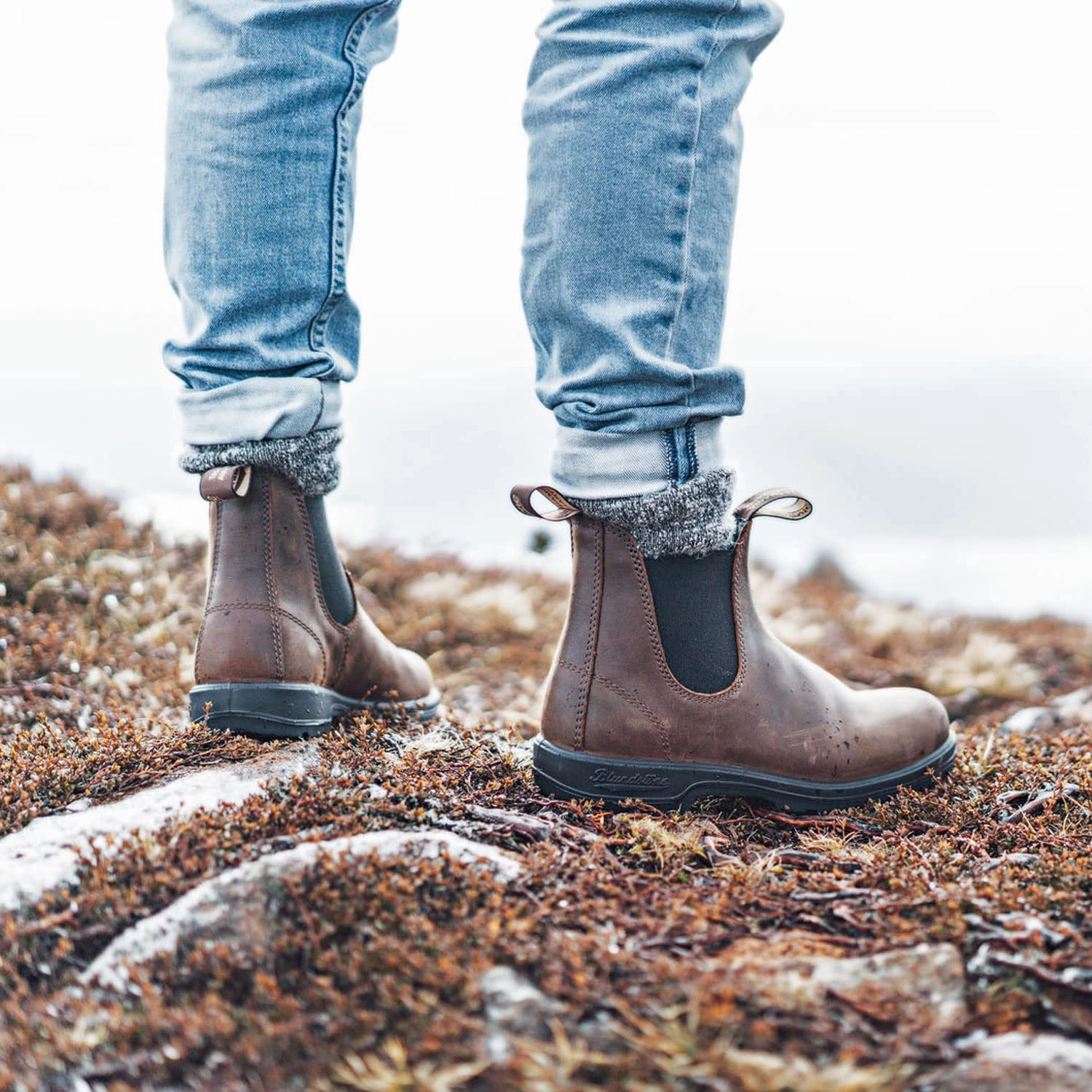 BLUNDSTONE Unisex Classic 550 Series Chelsea Boot. Antique Brown. 37.5 EU