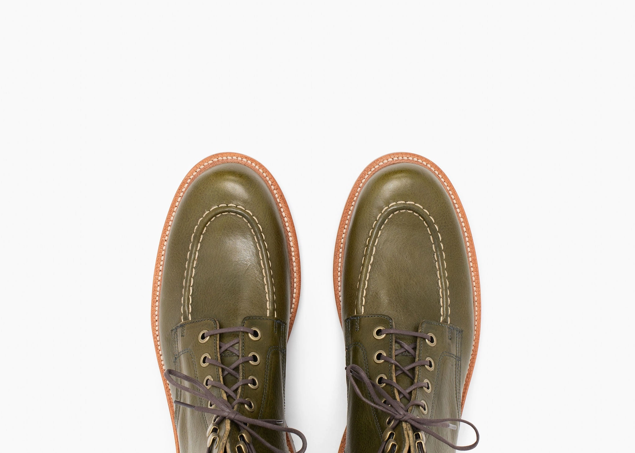 Brass Boot Olive Minerva Box