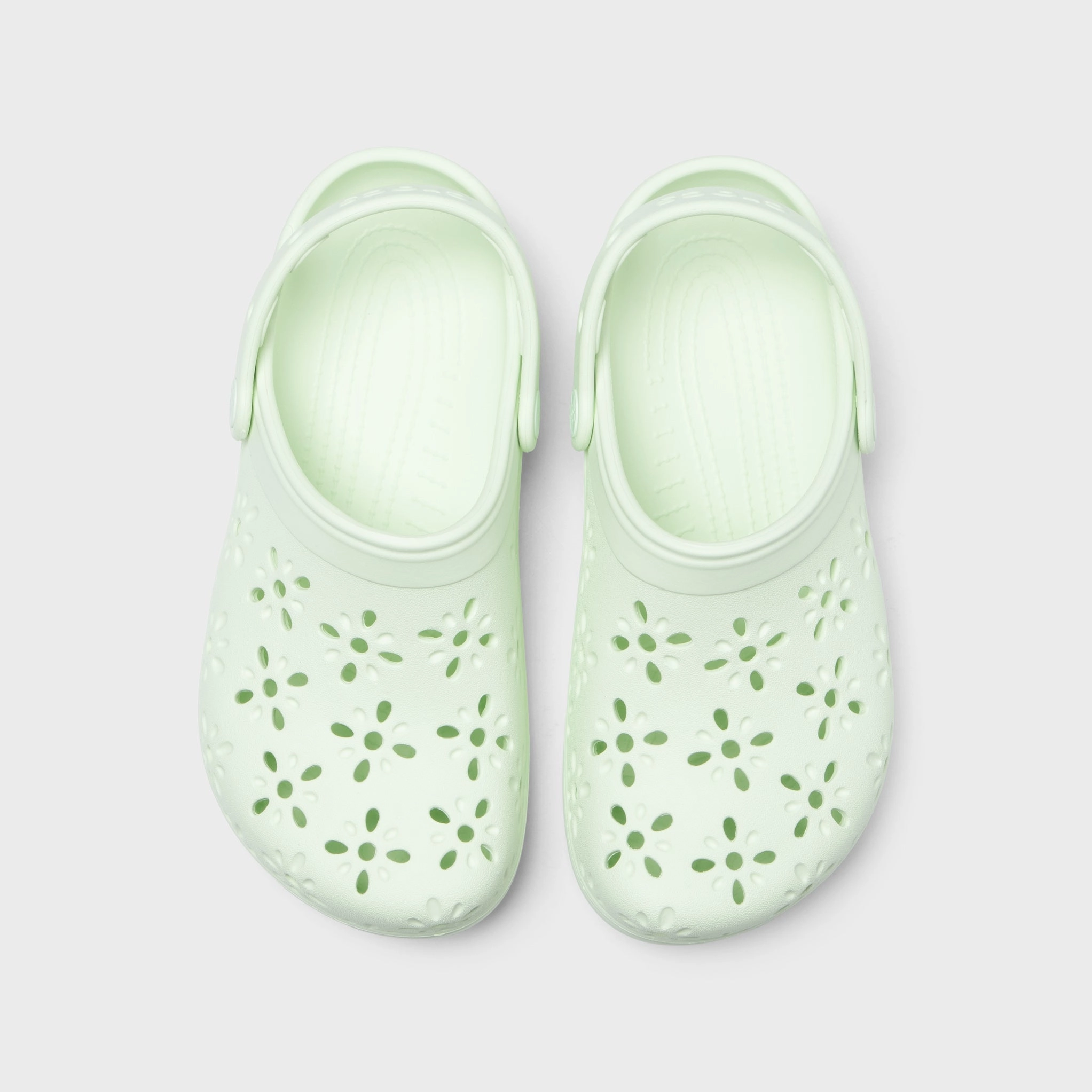 Crocs Women's Classic Floral Cut Out Clog / Jade Tint