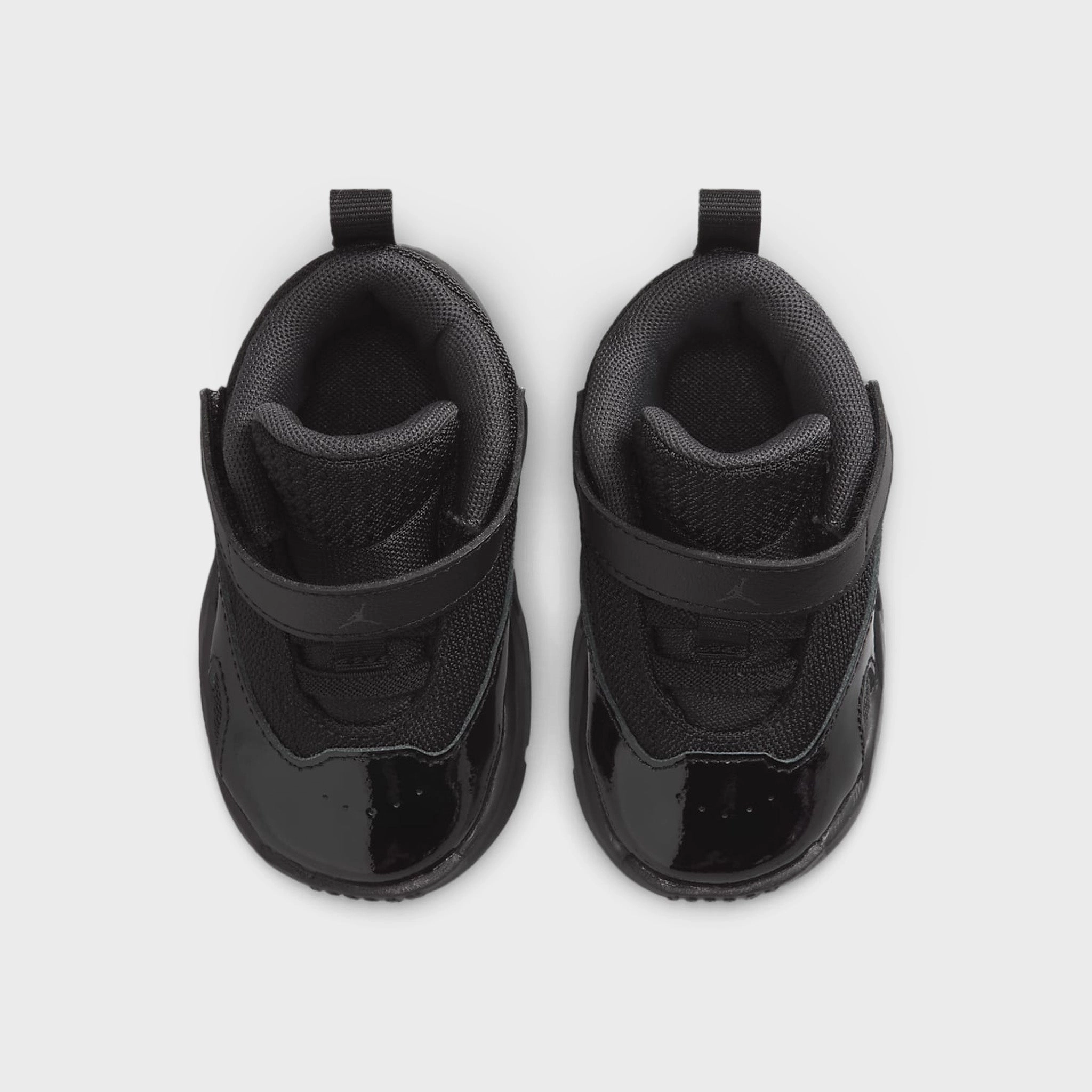 Jordan Max Aura 6 TD Black / Black