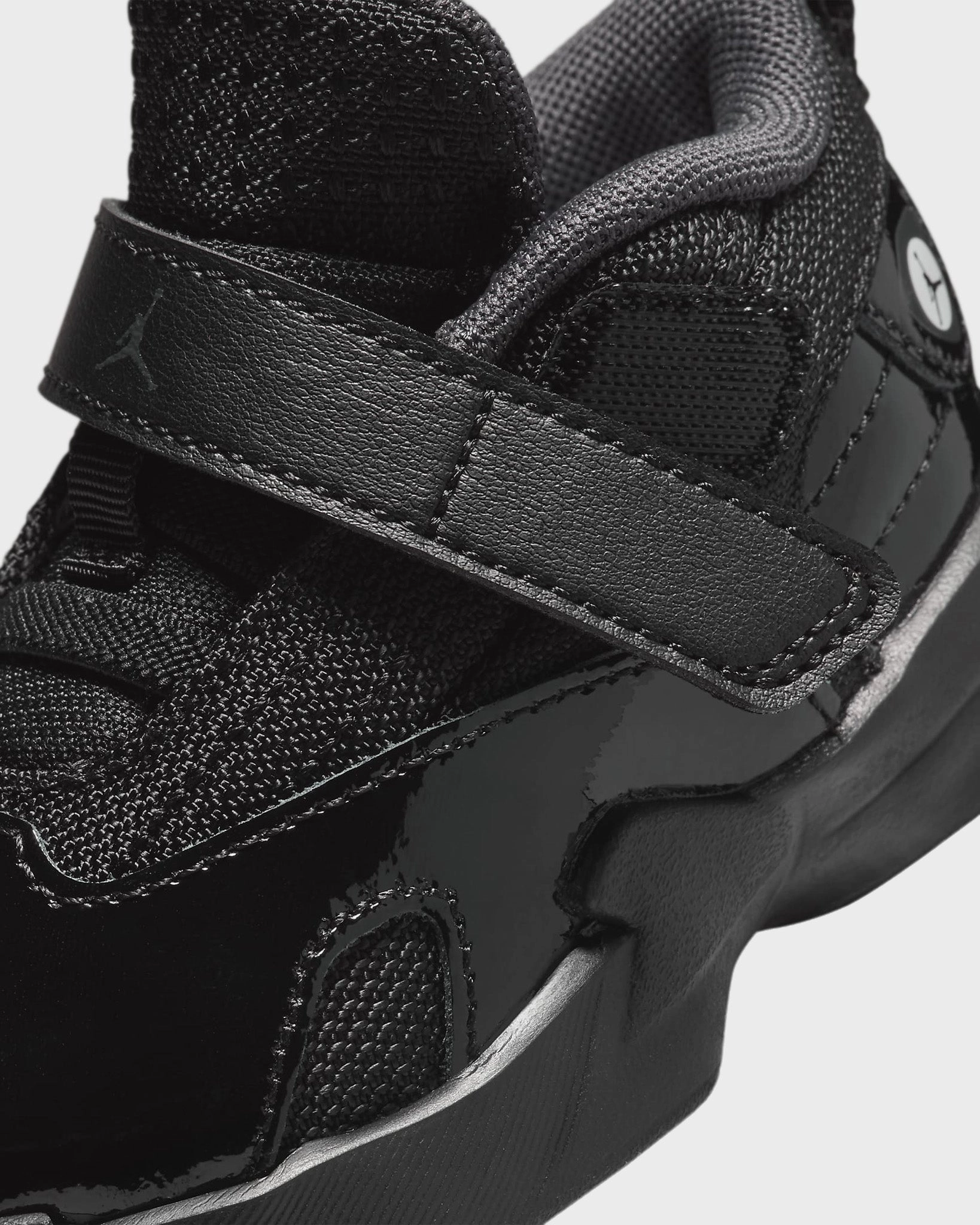 Jordan Max Aura 6 TD Black / Black