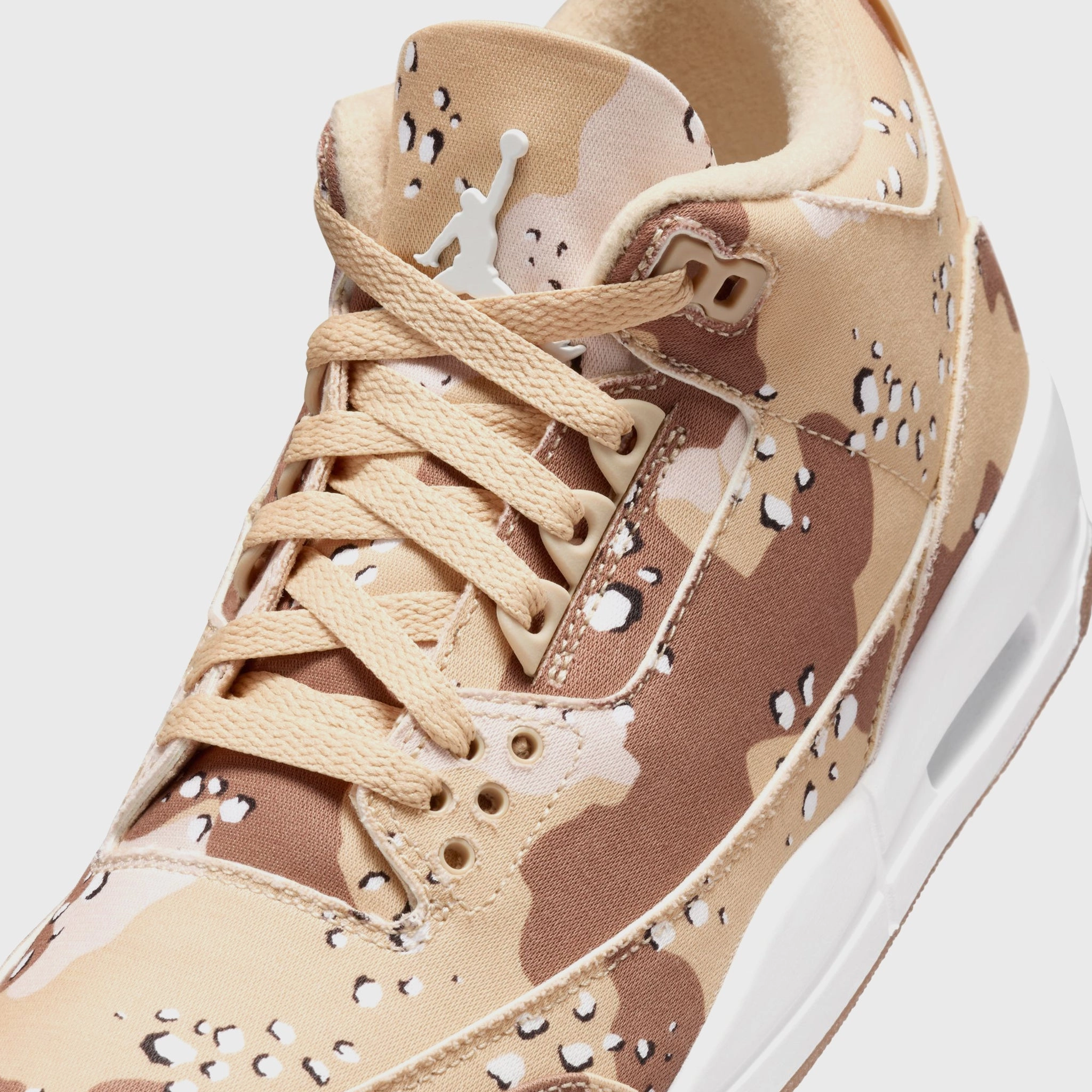 Jordan Women's 3 Retro Tex DK Driftwood / Sail Hemp - Velvet Brown