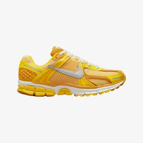 mens nike zoom vomero 5 (yellow strike/metallic silver)