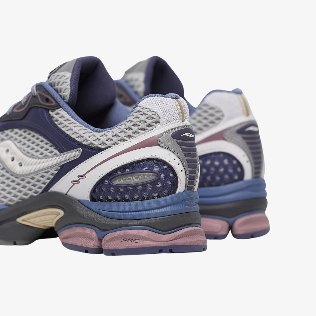 mens saucony progrid triumph 4 (white/blue)