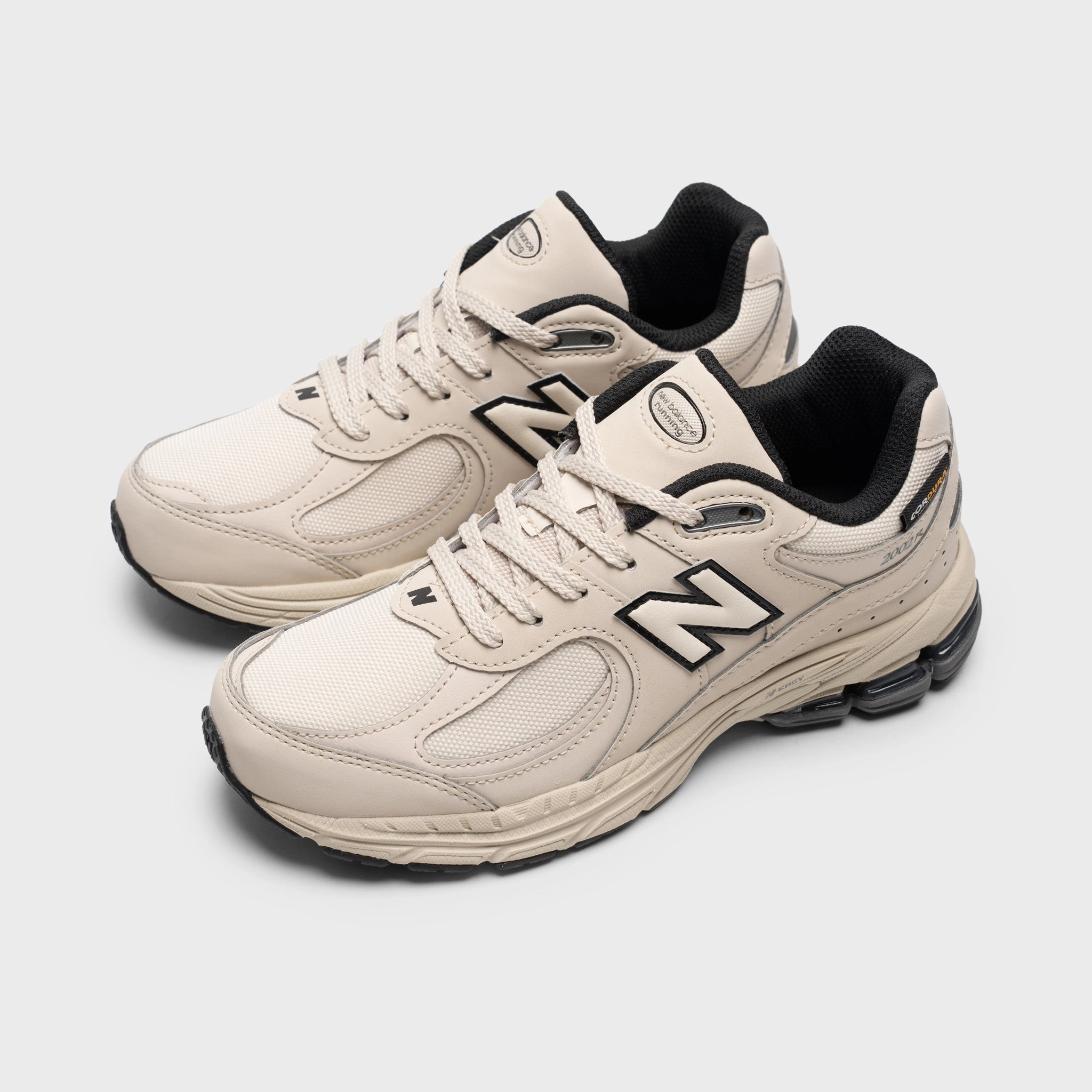 New Balance Juniors' 2002R Tan / Black