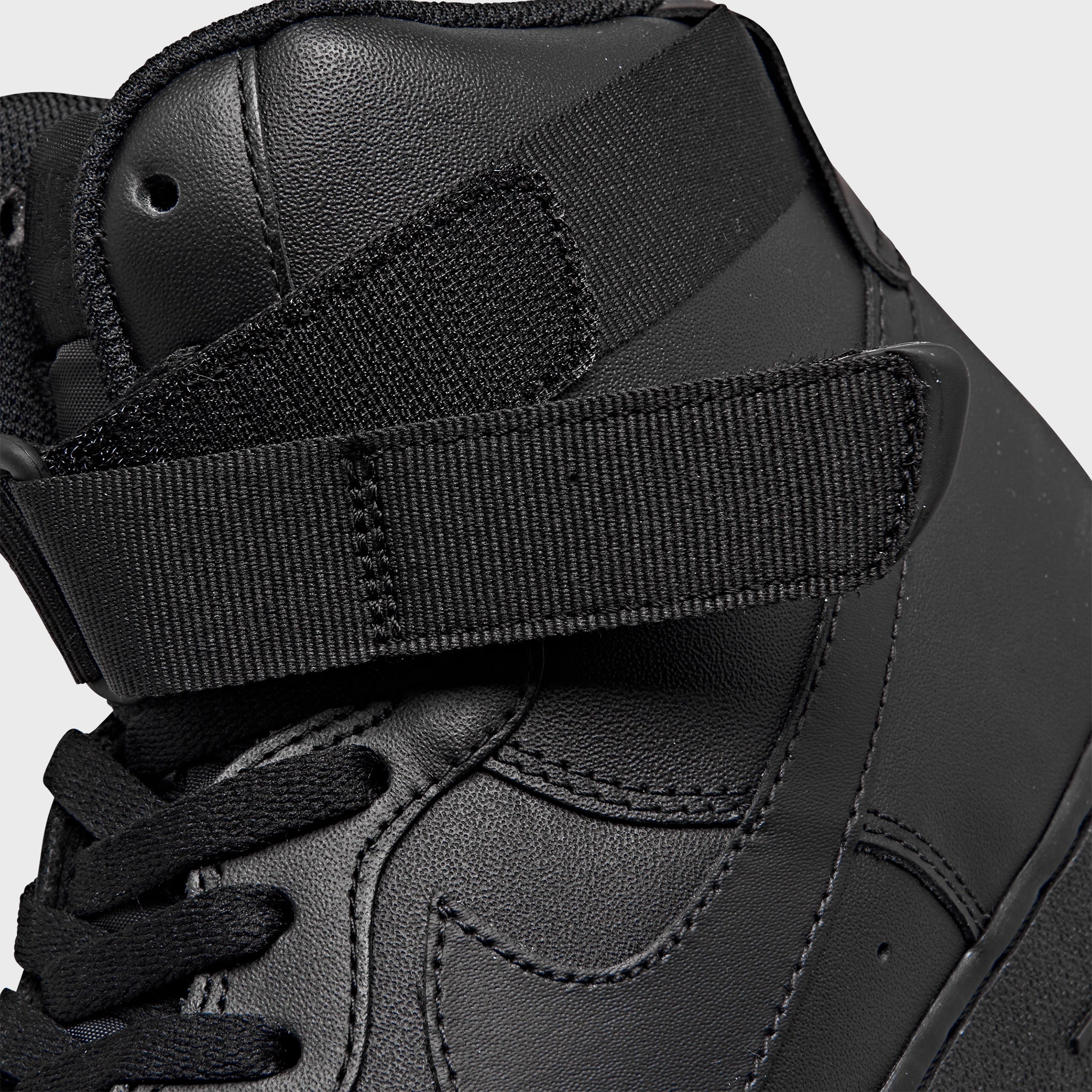 Nike Air Force 1 '07 High Black / Black