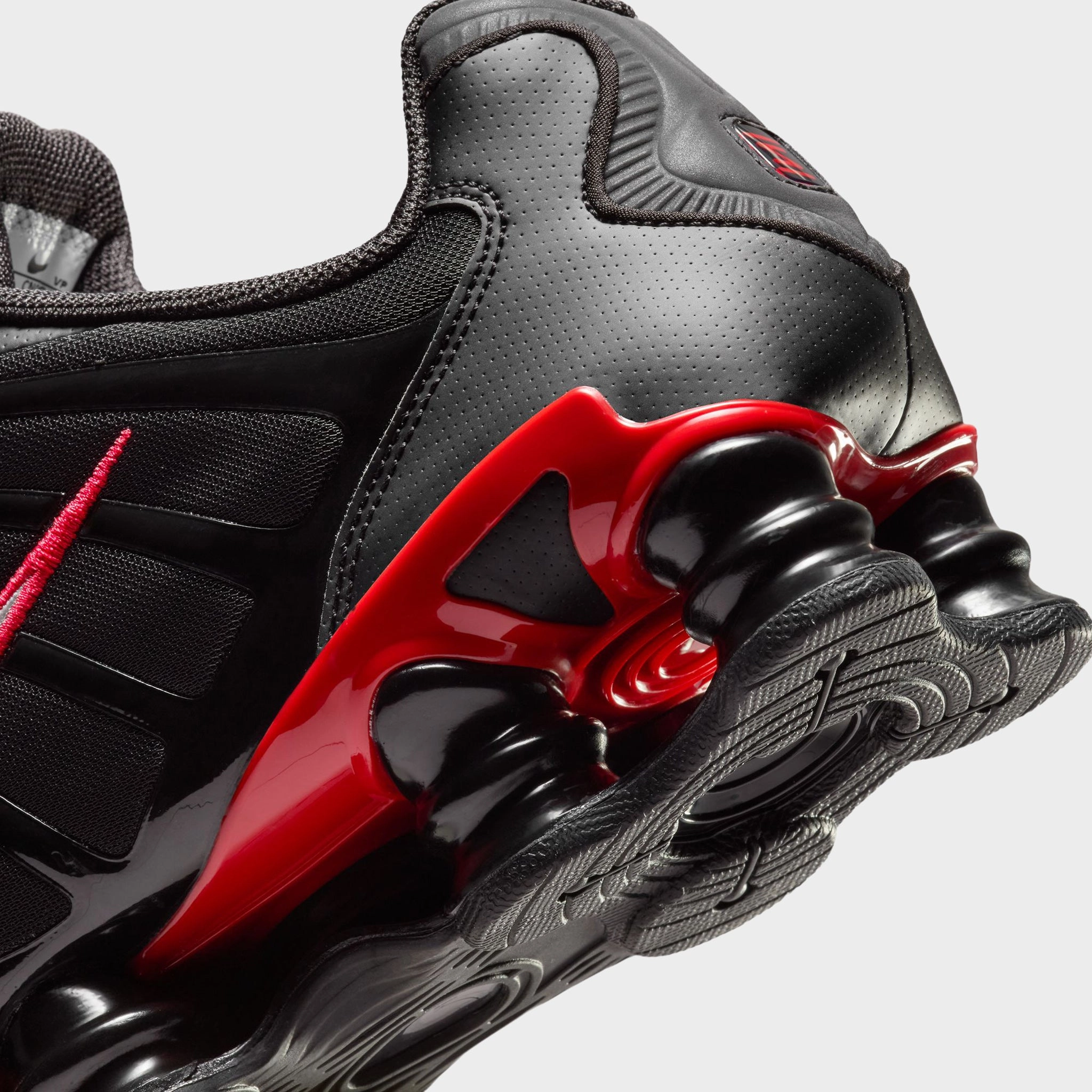 Nike Shox TL Black / Metallic Silver - University Red