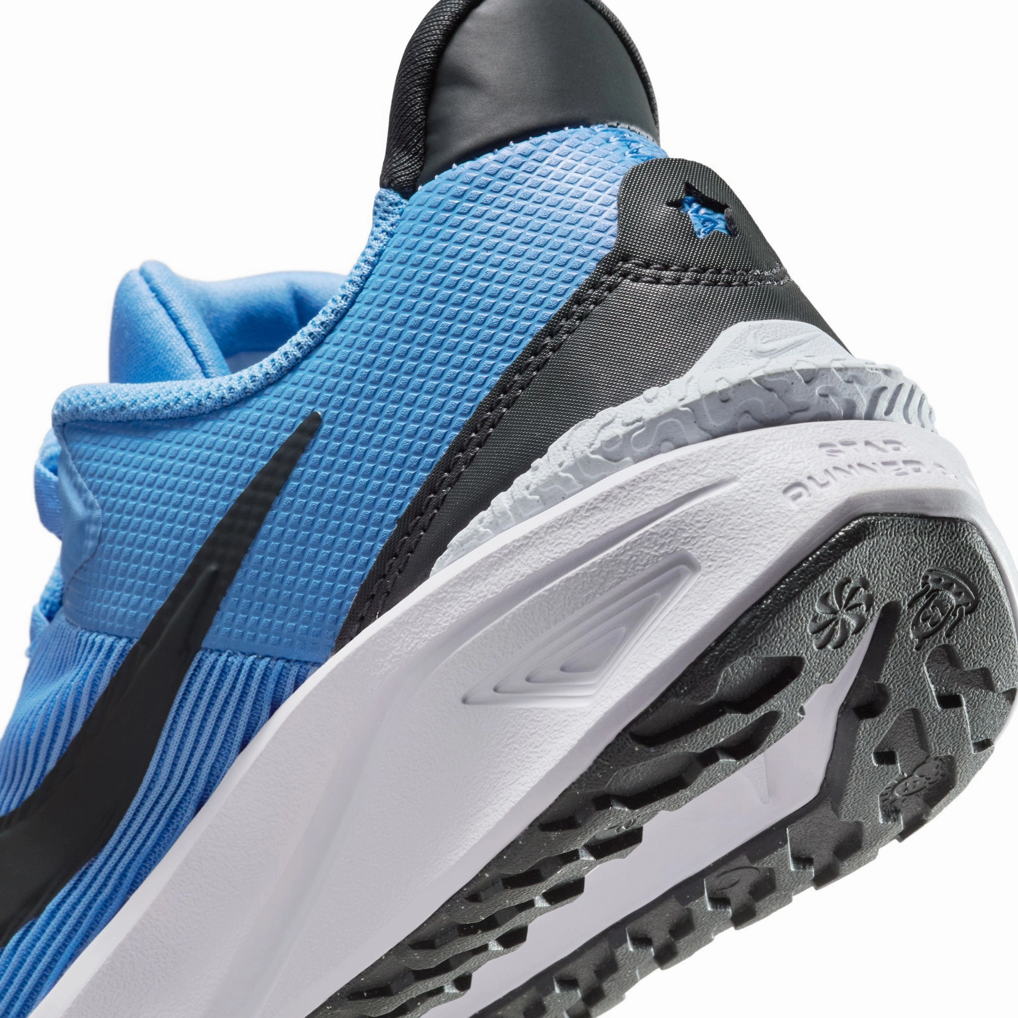 Nike Star Runner 4 Big Kids Road Running Shoes