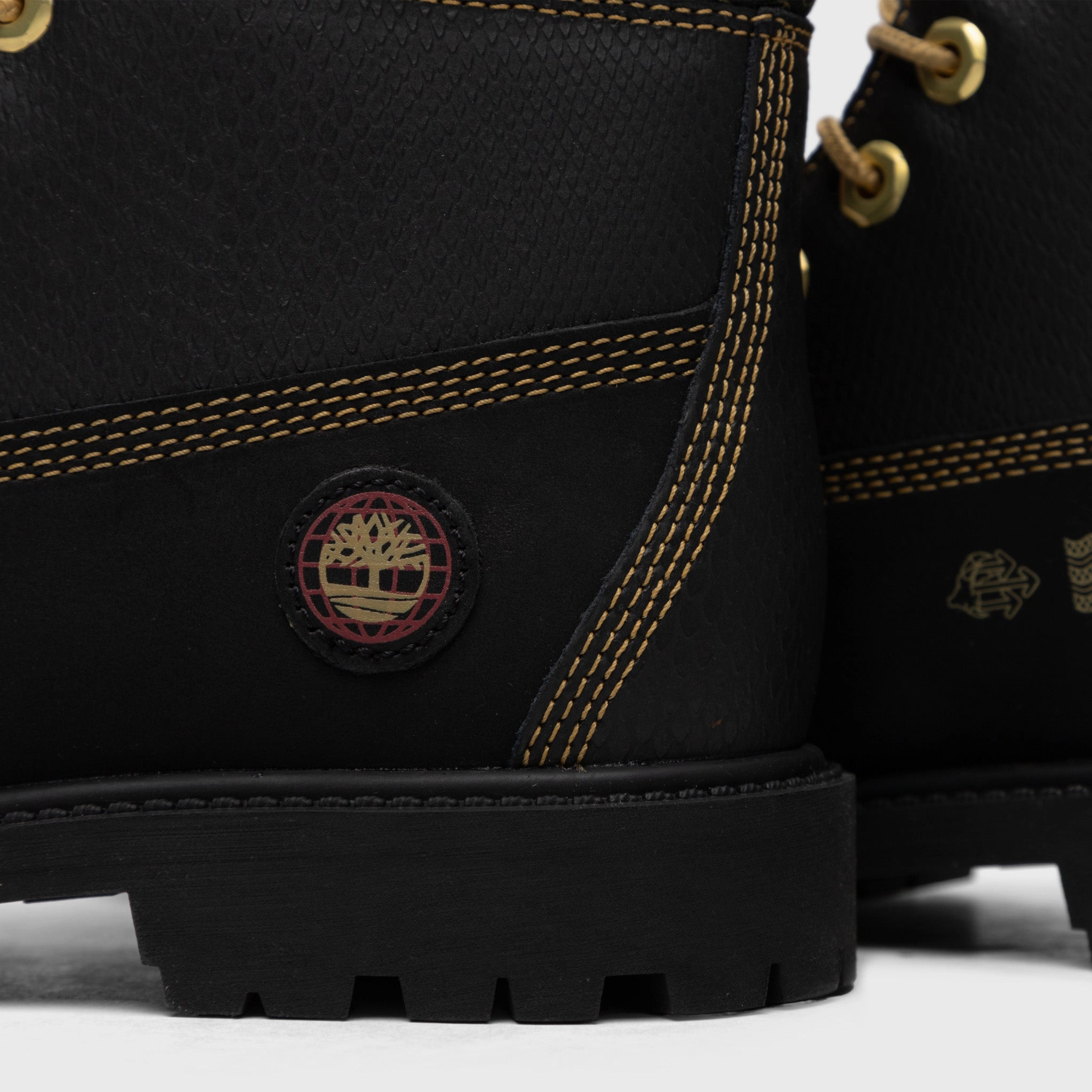 Timberland Women's 6 Inch Lace Up Waterproof Boot / Black Nu
