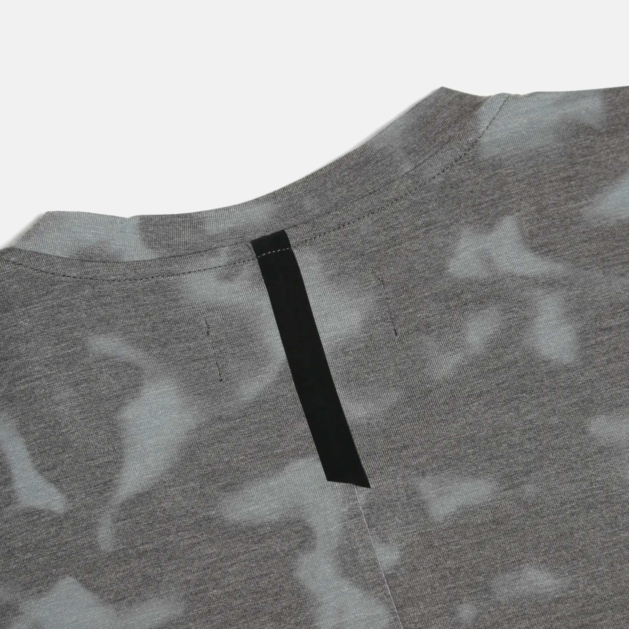 TRUE LUX Mock Polo