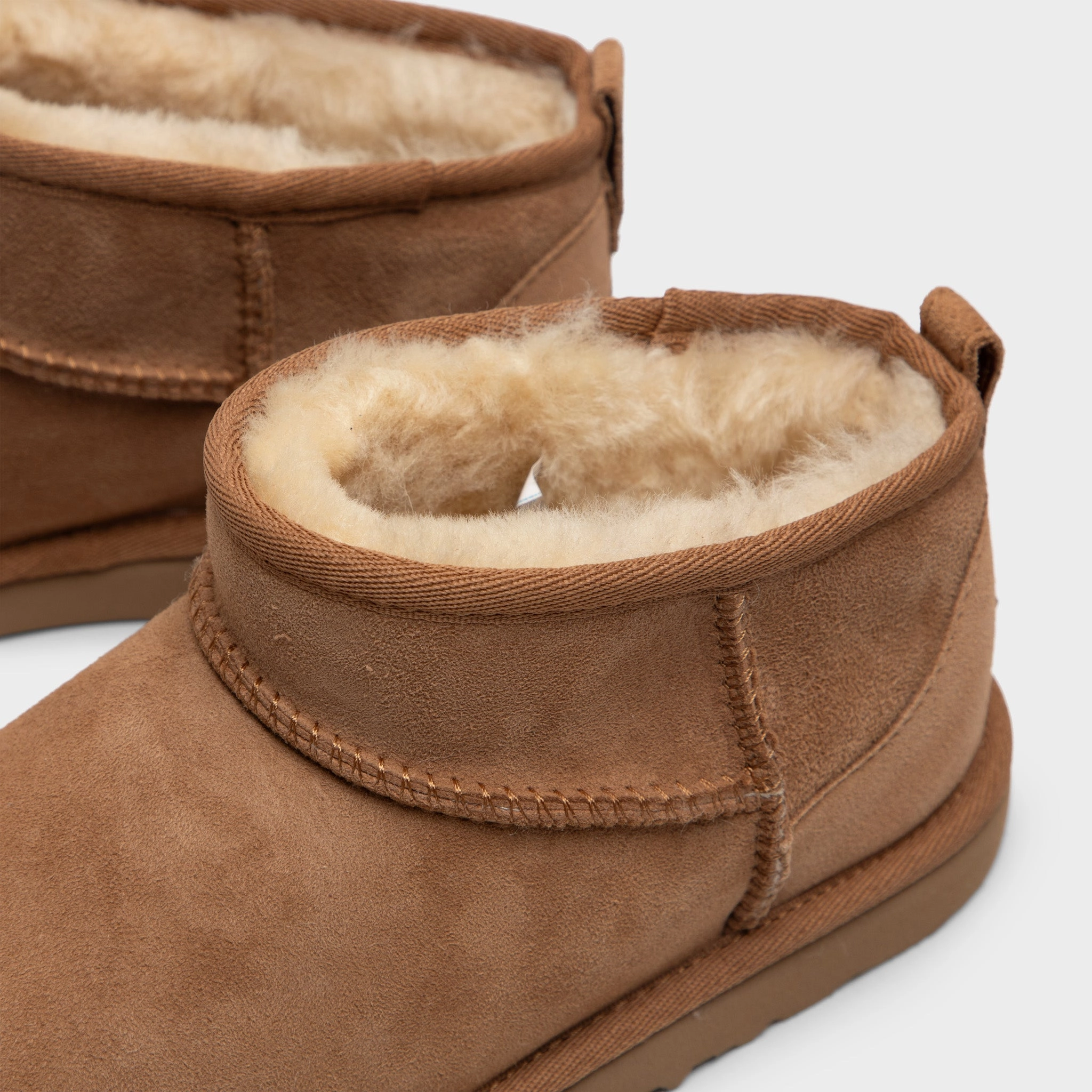 UGG Juniors' Ultra Mini / Chestnut