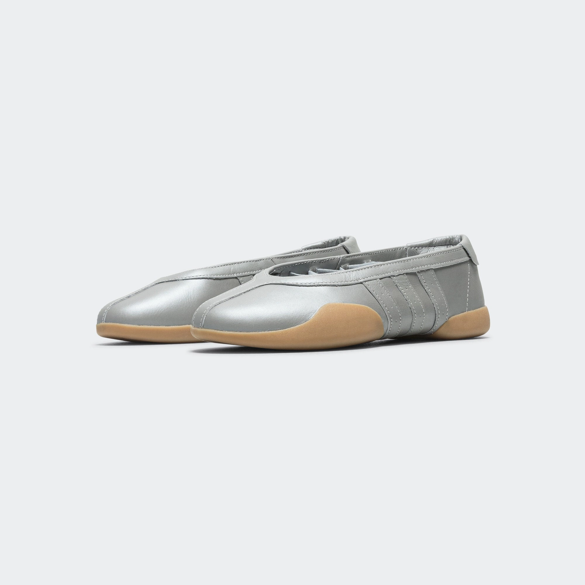 Womens Taekwondo Mei Ballet - Silver Metallic/Gum